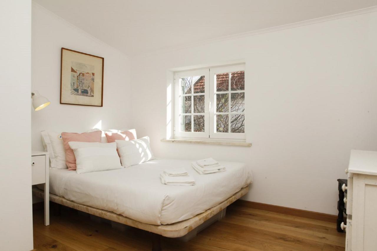 Cushy Apartment With Garden In Estoril Exterior foto