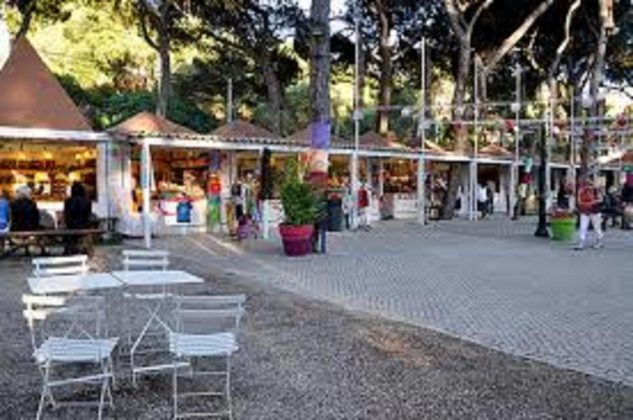 Cushy Apartment With Garden In Estoril Exterior foto